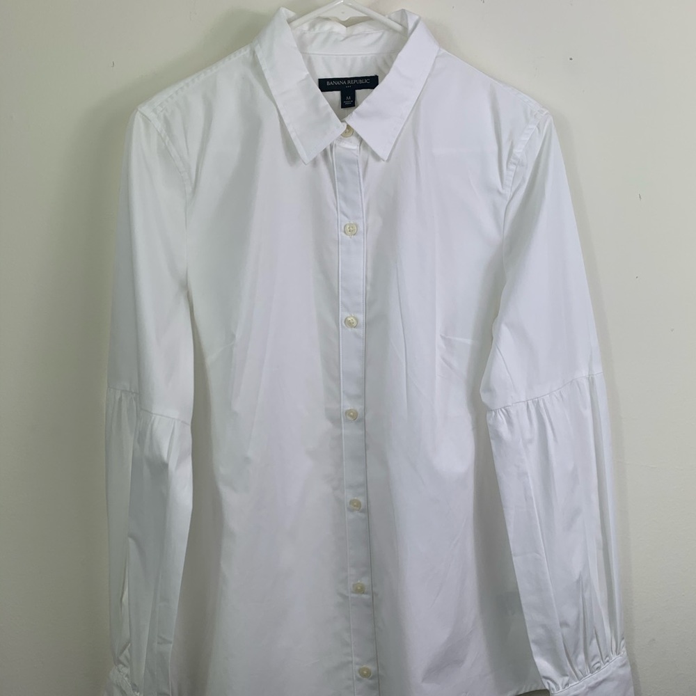 Banana Republic Women’s Button Down Shirt New Sz M